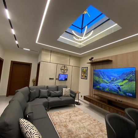 Firefly Retreat-Your Home Away From Home راوالبيندي المظهر الخارجي الصورة