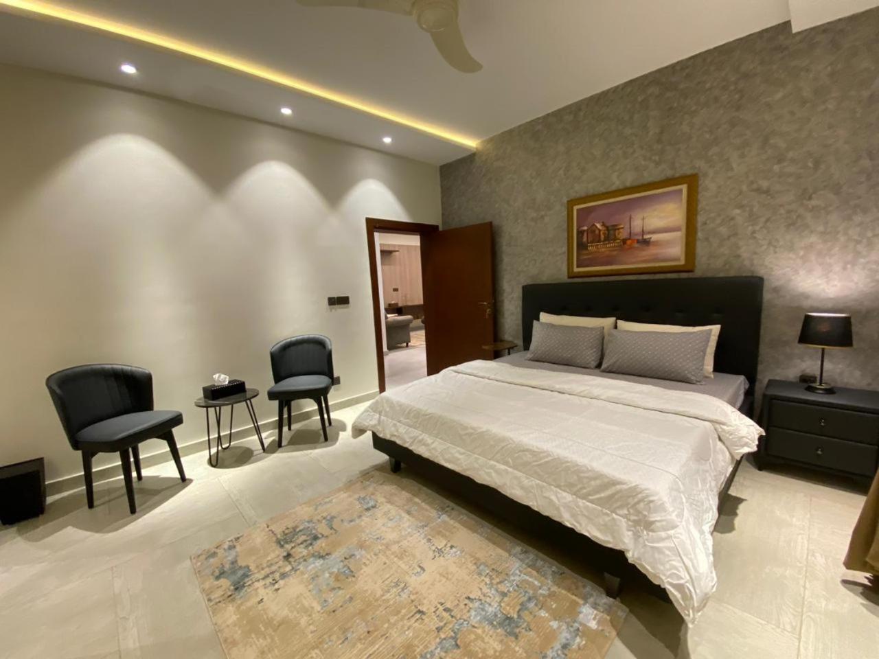Firefly Retreat-Your Home Away From Home راوالبيندي المظهر الخارجي الصورة