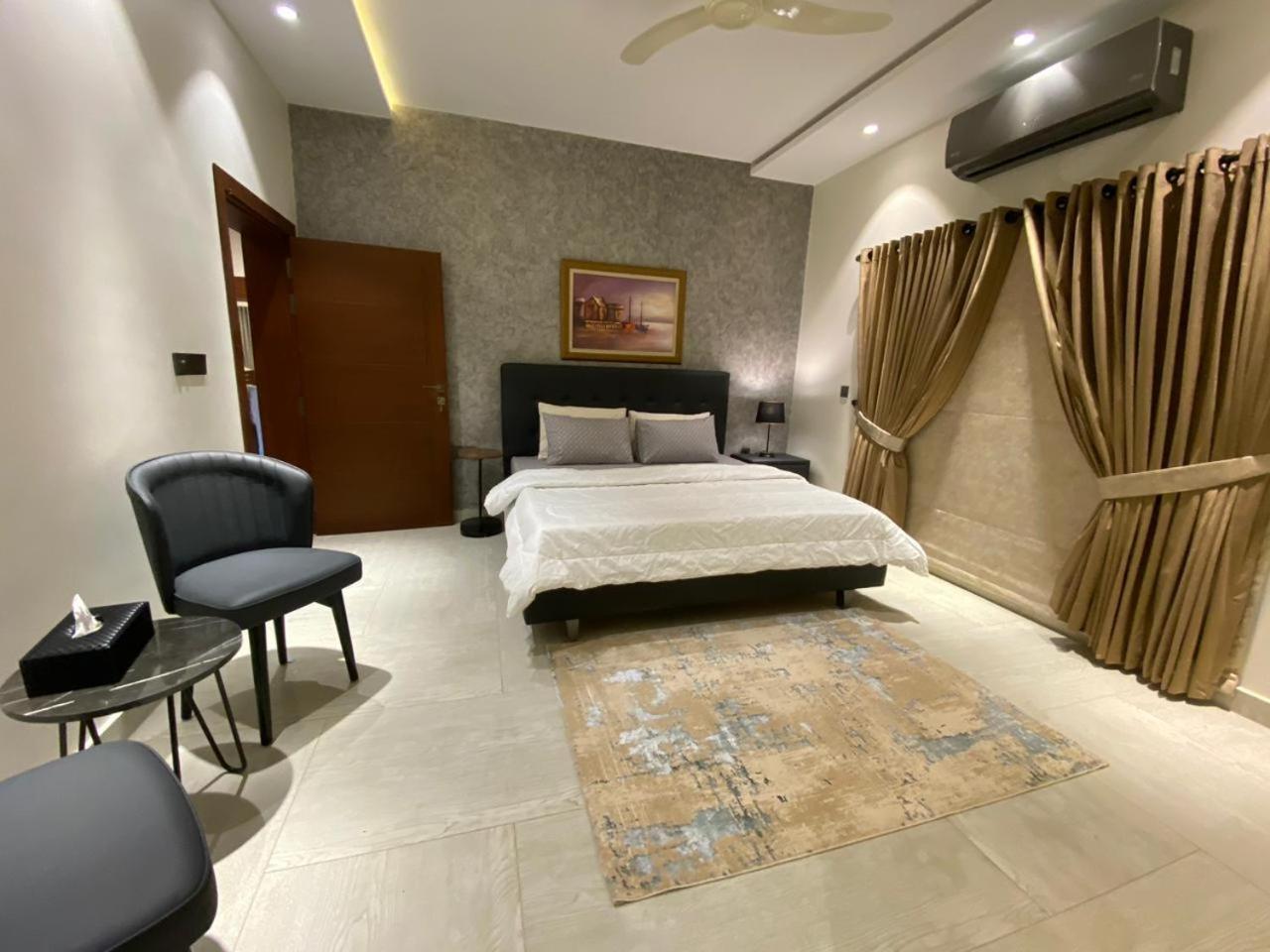 Firefly Retreat-Your Home Away From Home راوالبيندي المظهر الخارجي الصورة